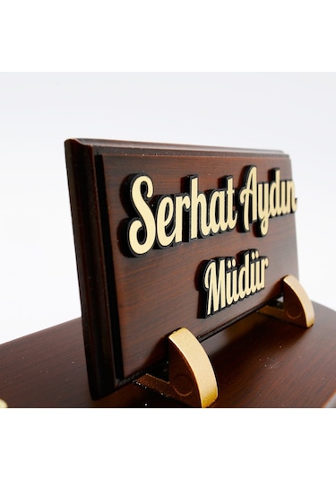 Tek Kalemli Ahşap Kabartma Masa İsimliği Ahşap Masa İsimlik