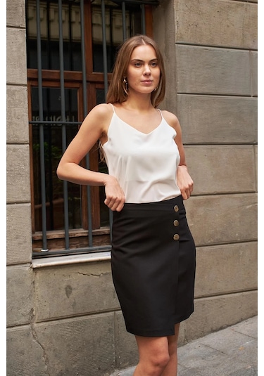 Kadın Arkadan Fermuarlı Düğme Detaylı Hafif Likralı Kumaş Diz Üstü Kalem Etek-siyah Siyah