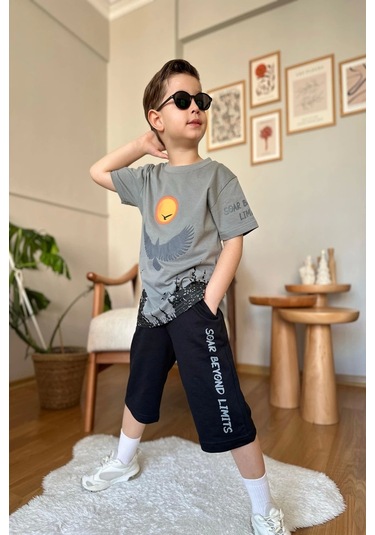 Kartal Desenli Gri Renk Erkek Çocuk Şortlu Takım Gri