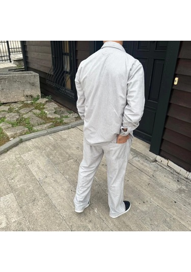 Erkek Kadife Oversize Takım - Gömlek Ve Pantolon İkili Set Füme Corduroy Şıklığı, Rahat Ve Zarif Duruş Yumuşak Dokulu Kadife Kumaş, Düğmeli Gömlek Üst Ve Lastikli Pantolon Alt Parça İle Gün Boyu Konfor- Gri Çok Renkli