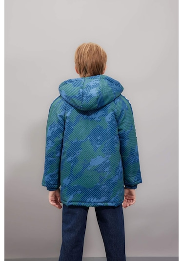 DeFacto Erkek Çocuk Su İtici Kapüşonlu Fermuarlı Çıtçıt Kapamalı Cepli Mont Parka C5521A824WNIN103
