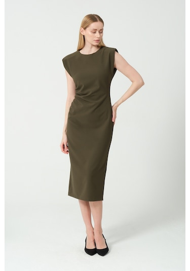 Arka Yırtmaç Detaylı Bel Büzgülü Elbise Haki