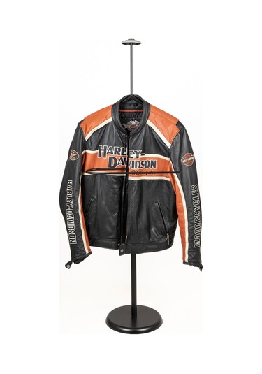 Biker Butler Kask Askılı Metal Dilsiz Uşak Motosiklet Tutkunlarına Özel Siyah