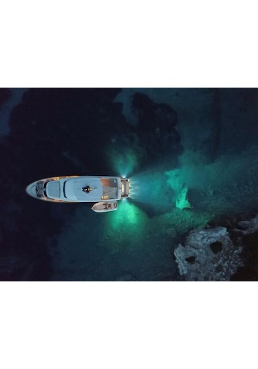 Bluefin LED Piranha P24CC Su Altı Lambası 10000 Lümen-RGBW