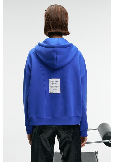VYSELLE Kadın Önü Kesikli Metal Fermuarlı Kapüşonlu Etiket Detaylı Oversize Mavi Sweatshirt