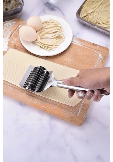 Çelik 9 Tekerlekli Erişte Ve Makarna Hamur Kesme Ruleti Cin786
