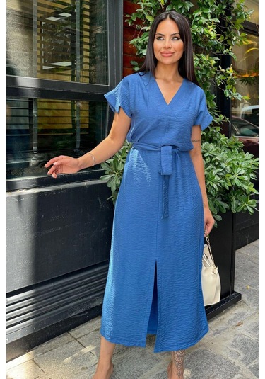 İndigo V Yaka, Kısa Kol, Airobin Kumaş, Omuz Detaylı, Kemerli/kuşaklı, Önden Yırtmaçlı Maxi Elbise Indigo