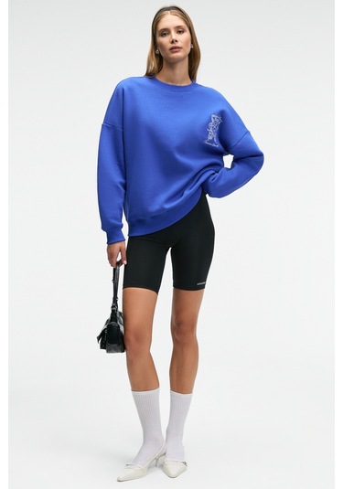 AUDRA Kadın Oversize Yuvarlak Yaka Nakış Detaylı Mavi Sweatshirt