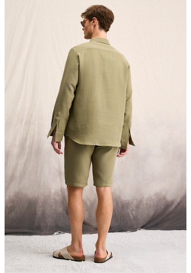 Raımo Erkek %100 Pamuklu Müslin Kumaş Manşetli Uzun Kol Comfort Fit Haki Gömlek