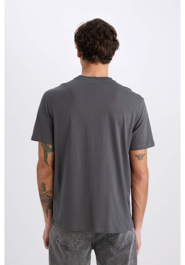 DeFacto %100 Pamuk New Regular Fit Bisiklet Yaka Basic Düz Kısa Kollu Tişört V7699AZ25SPAR9