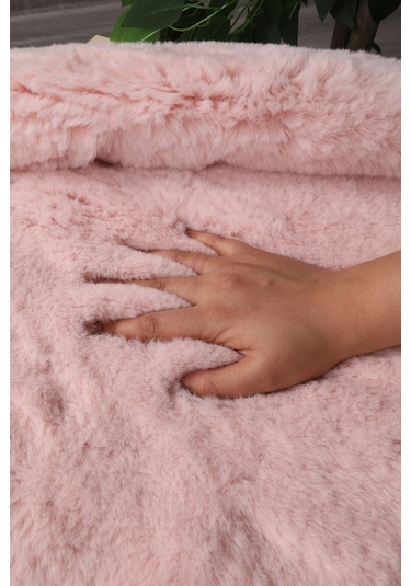 Dekoratif Tavşan Tüyü Ultra Yumuşak Peluş Yuvarlak Halı Pembe