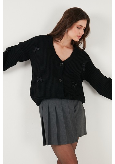 Lela Oversize Fit V Yaka Fiyonk Detaylı Düğmeli Bayan Hırka 4615577 Siyah