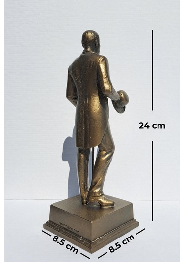 Şapkalı Atatürk Heykeli Biblo - Büyük Boy