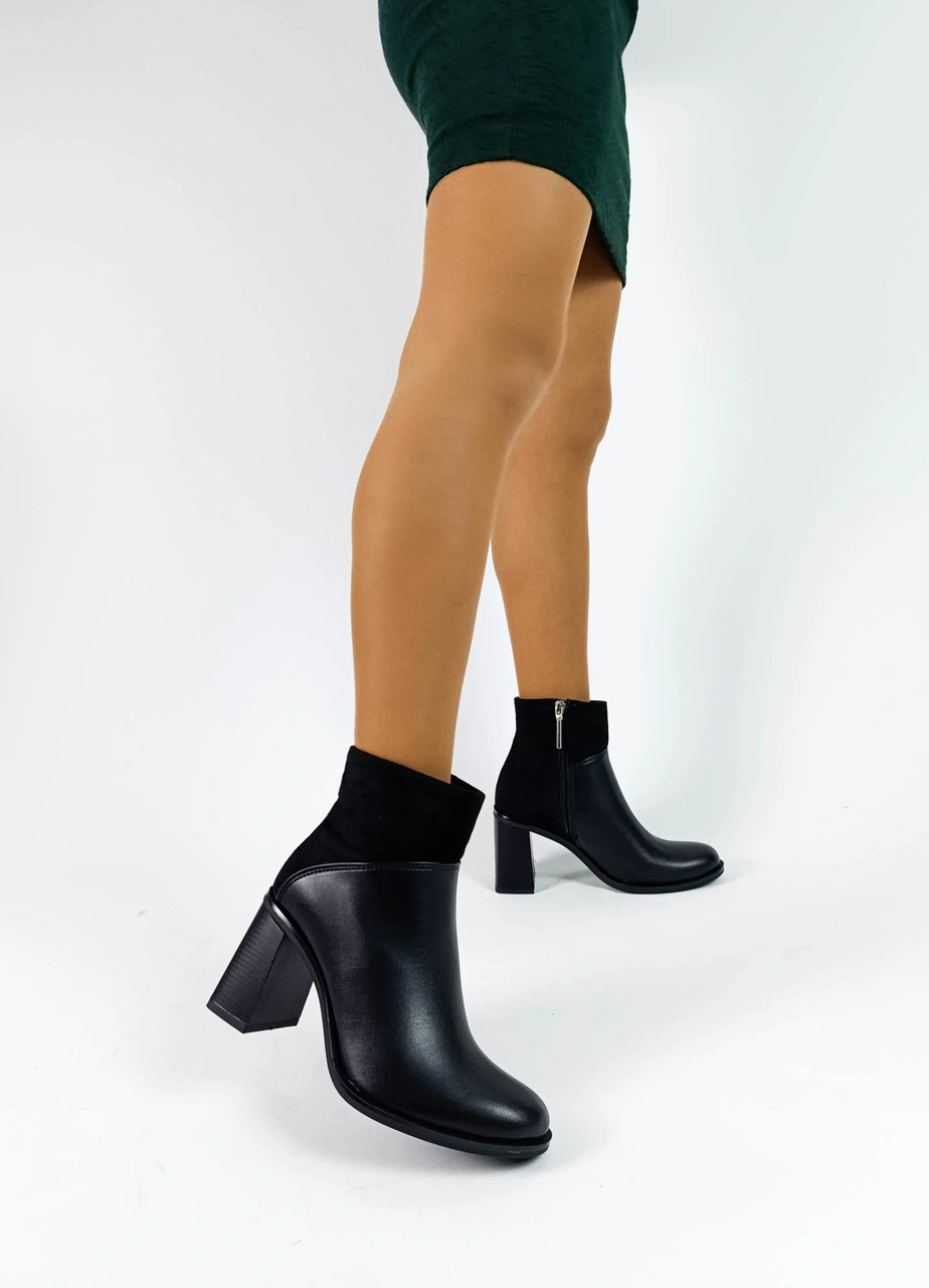 Siyah Renk Fermuarlı Kalın Topuk Süet Cilt Kadın Topuklu Bot Siyah