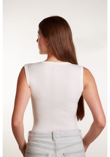 Kadın Kırıkbeyaz Fitilli Likralı Sıfır Kol Bisiklet Yaka Örme Atlet Tshirt Bluz KIRIK BEYAZ