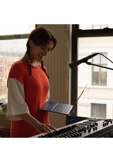 Apple MacBook Air MC7W4TU/A Apple M2 8C CPU 8C GPU 16 GB 256 GB SSD 13.6" MacOS Dizüstü Bilgisayar