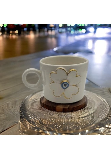 Altın Yaldızlı Nazar Boncuklu Yonca Fincan Mug