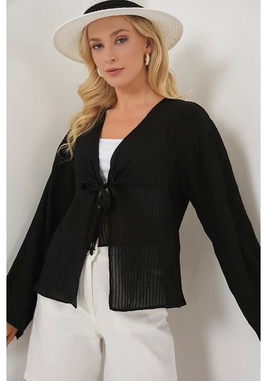 Önü Bağcıklı Bluz 952 - Siyah Si Yah