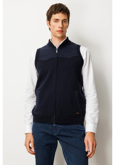 Erkek Hakim Yaka Göğsü Ve Cebi Keçe Yün Yelek K.lacivert K.lacivert