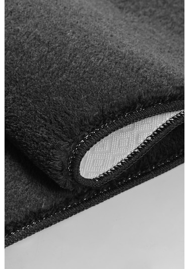 Vl Comfort Puffy Ponpon Saçak Peluş Yıkanabilir Siyah Yolluk Siyah Overloklu Yuvarlak