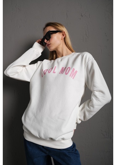 Modagen Kadın Beyaz Cool Mom Baskılı Bisiklet Yaka Oversize Sweatshirt Beyaz