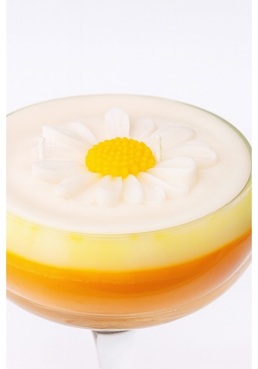 Papatyalı Mum Martini Bardağında Papatya