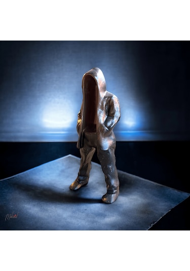 El Yapımı Hayalet Heykeli Bronz Renkli Benzersiz Masa Sanatı Eseri