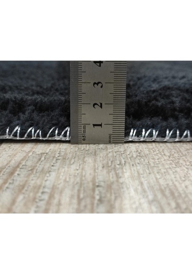 Balat Halı Elips Yumuşak Kaymaz Taban Siyah Peluş Halı Yolluk