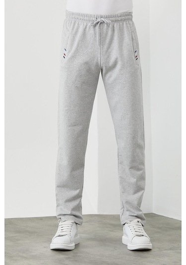 Erkek Gri Fermuar Cep Nakış Detaylı Düz Paça Rahat Kesim Eşofman Altı gri