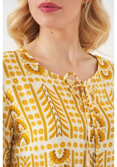 Kadın Desenli Kısa Kol Bluz 969 - Sarı Sari