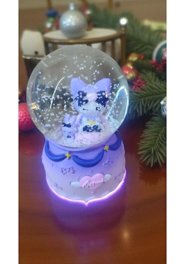 Kuromi Işıklı Ve Müzikli Hediyelik Kar Küresi Boyut 15 Cm Orta Boy