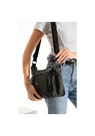 Kadın Postacı Çanta Çapraz Askılı Suni Deri Omuz Çantası 32 22 Cm Mega Günlük Omuz Çantası Siyah