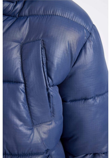 DeFacto Erkek Çocuk Su İtici Kapüşonlu Fermuarlı Cepli Mont C5565A824WNNV147