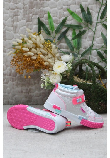 M.p 242 3308 Beyaz Rahat Kısa Boğazlı Kız Çocuk Ayakkabı 001
