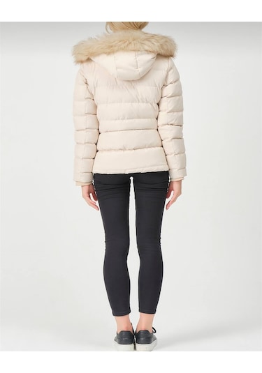 Kadın Bej Çıkarılabilir Kürklü Kapüşonlu Su Geçirmez İçi Kürklü A