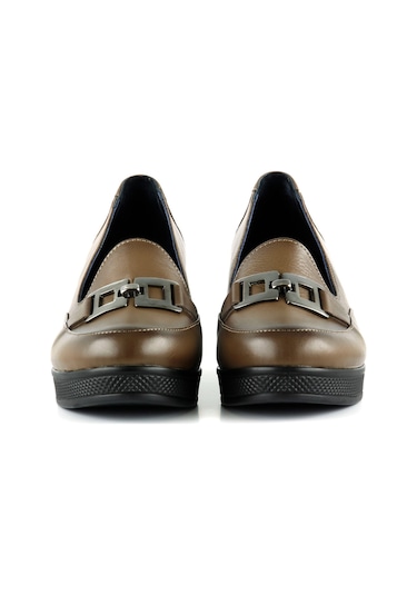 Erkan Saçmacı Dafne Kahverengi Hakiki Deri Tokalı Yuvarlak Burun Dolgu Topuklu Günlük Ayakkabı Kahverengi