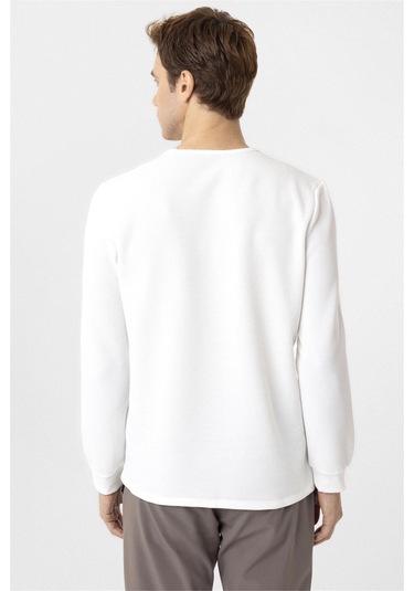 SÜVARİ Beyaz Slim Fit Armürlü Bisiklet Yaka Triko Kazak Beyaz