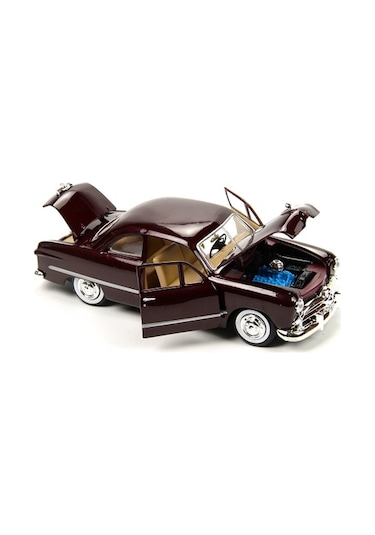 Motormax 1949 Ford Coupe 1/24 Bordo Model Araba