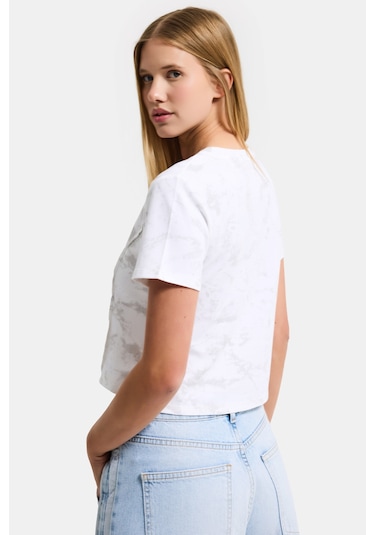 Itsbasic Kadın Beyaz W5 Özel Kumaş Elastan Crop Top