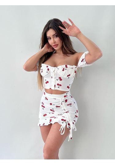 Beyaz Kiraz Desenli Eteği Büzgülü İkili Takım Beyaz Kiraz Desenli