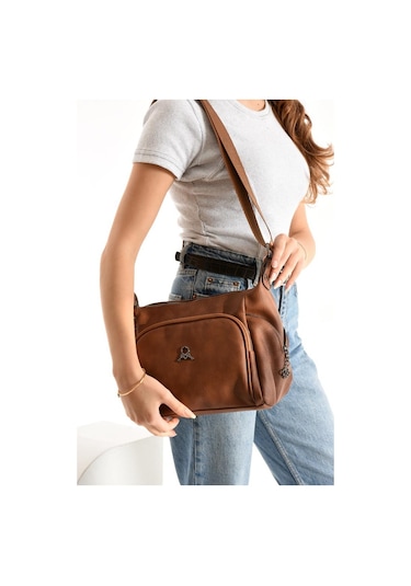 Kadın Postacı Çanta Çapraz Askılı Suni Deri Omuz Çantası 32 22 Cm Mega Günlük Omuz Çantası Taba