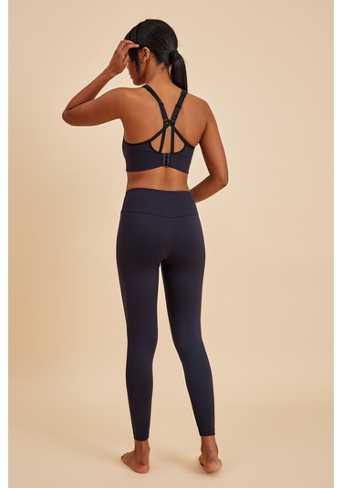 Sportive Siyah Light Touch Toparlayıcı Etkili Sporcu Sütyeni siyah