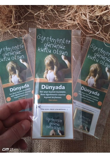 Farklı Market 24 Kasım Öğretmenler Günü Kitap Ayraçlı Çikolata 20 Adet