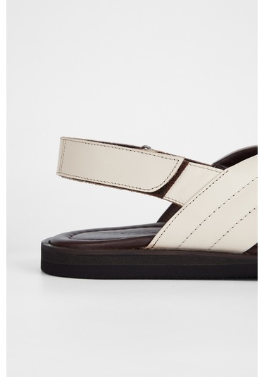 Valmenti Zeno Erkek Kırık Beyaz Hakiki Deri Düz Sandalet 537 588-val Erk Sndlt Y23 Beyaz Valmenti Zeno Erkek Kırık Beyaz Hakiki Deri Düz Sandalet 537 588-val Erk Sndlt Y23 Beyaz