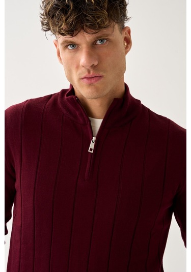 Dikey Dokuma Desenli Fermuarlı Triko Kazak Bordo