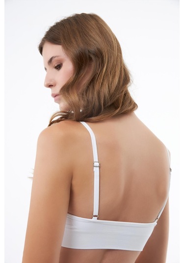 Beyaz İp Askılı Çıkarılabilir Kaplı Seamless Kadın Crop Atlet Beyaz