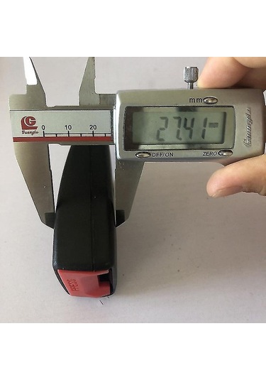 Geeksen Araç Emniyet Kemeri Soketi - 10cm Siyah Tabanlı 2 Noktalı Bağlantı