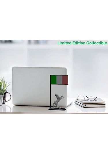 İrlanda Bayraklı Şahlanan At Figürlü Masaüstü Dekor 3d Baskı