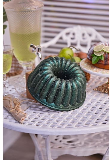 Taç Dilim Döküm Kek Kalıbı Haki