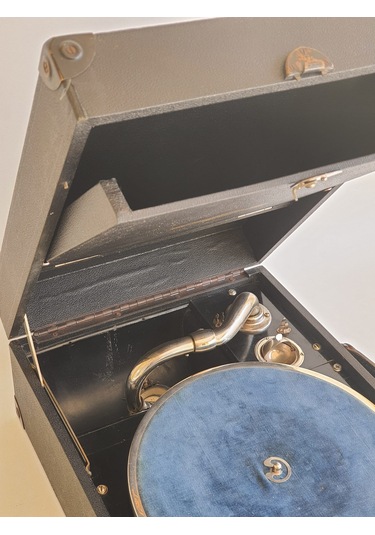 Saturn Antika Çanta Gramofon 070